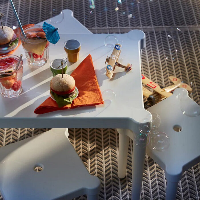 ست میز و صندلی کودک ایکیا مدل UTTER مجموعه 3 عددی سفید رنگ - Image 1